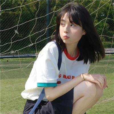 倒挂的爱丽丝